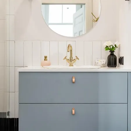 Nowy Swiat 28 Varsó